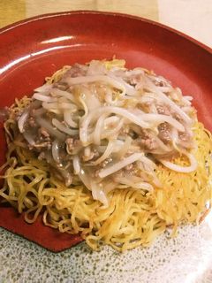 簡単!もやしとひき肉のあんかけ焼きそば♪-レシピのメイン写真