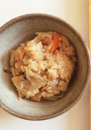 塩辛と舞茸の炊き込みごはん-レシピのメイン写真