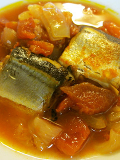 子供絶賛♡とろける秋刀魚のトマト煮込み-レシピのメイン写真