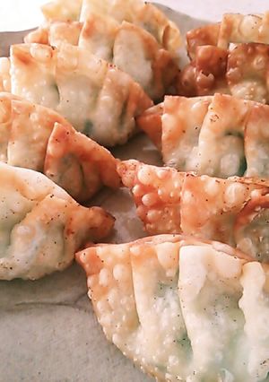 二度揚げ♪♪青じそ揚げ餃子を三杯酢で-レシピのメイン写真