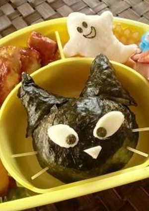 とっても簡単★黒猫のデコおにぎり弁当♪-レシピのメイン写真