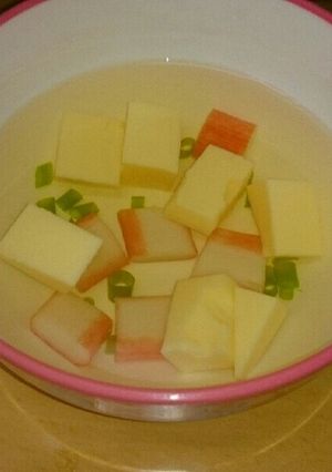 超簡単！カニカマ＆玉子豆腐のおつゆ-レシピのメイン写真