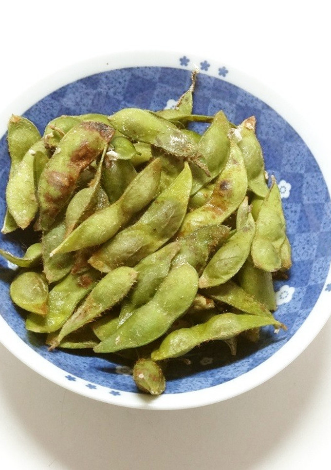 騙されて♡枝豆は、茹でずに蒸し焼き★-レシピのメイン写真