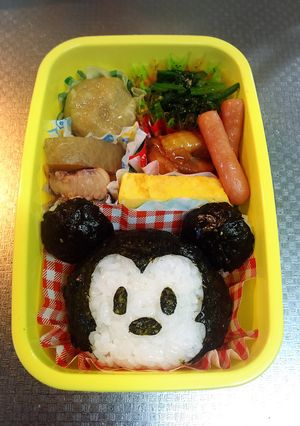 ツムツムのミッキーおにぎり弁当♪-レシピのメイン写真
