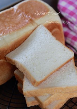 ちょっぴり米粉でしっとりもちっと食パン♡-レシピのメイン写真