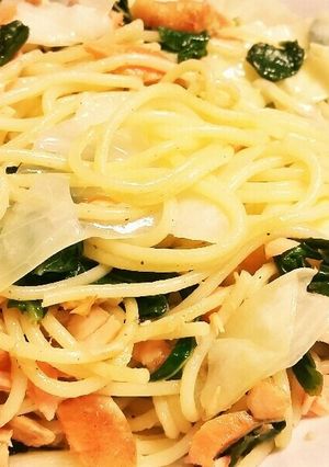 鮭とキャベツと大根の葉パスタ-レシピのメイン写真