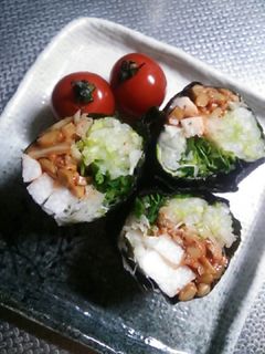山芋とキムチ納豆入り野菜海苔巻き-レシピのメイン写真