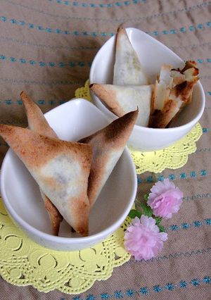 春巻きの皮~!de三角チョコパイ-レシピのメイン写真