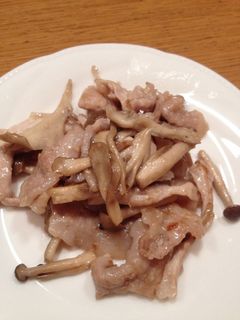 きのこと豚肉の塩麹炒め-レシピのメイン写真
