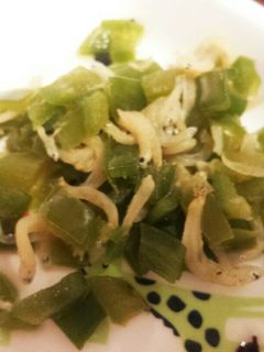離乳食☆しらすとピーマンのさっと煮-レシピのメイン写真