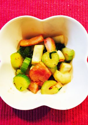 セロリとベーコンの中華炒め-レシピのメイン写真