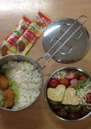 カレー弁当(レトルトyosi風盛りつけ)-レシピのメイン写真