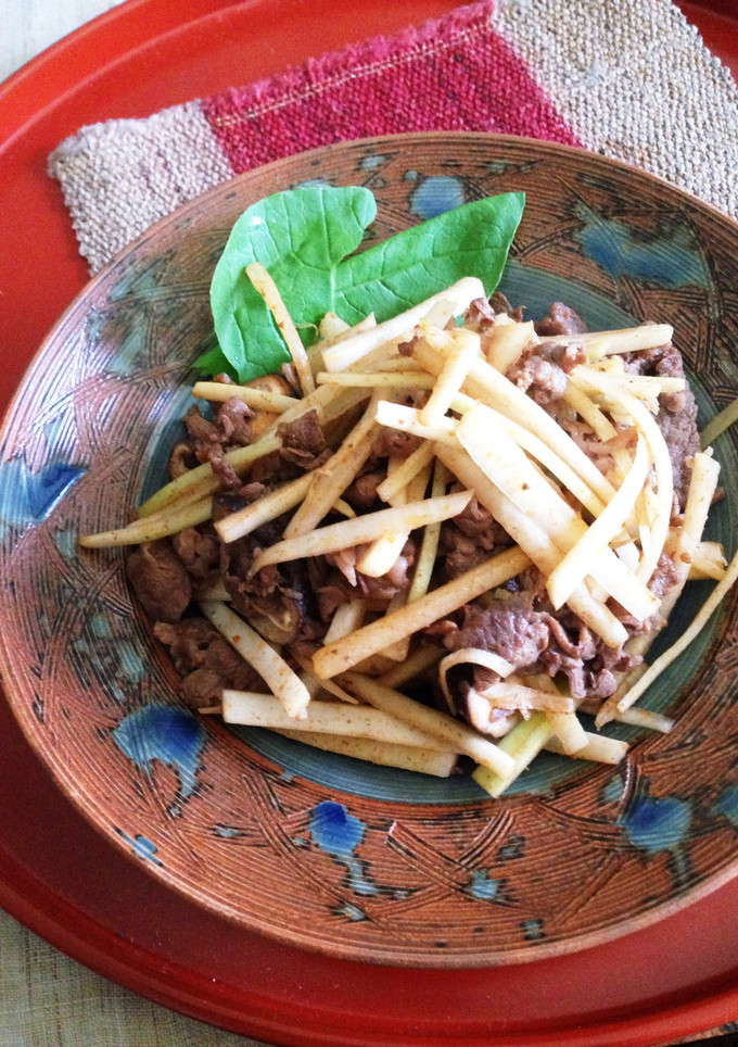 大根の皮と牛肉の豆板醤炒め-レシピのメイン写真