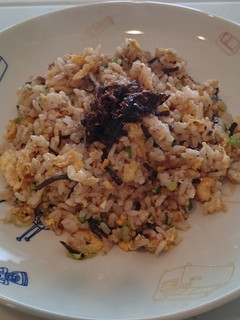 市販のおかか昆布で美味しいチャーハン!-レシピのメイン写真