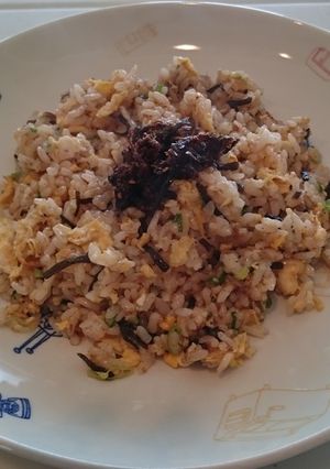 市販のおかか昆布で美味しいチャーハン！-レシピのメイン写真