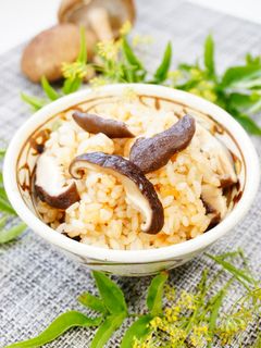 椎茸あったら【椎茸だけの炊き込みご飯】-レシピのメイン写真