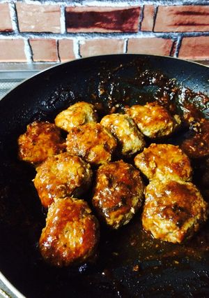 フライパンの中で作るヘルシーハンバーグ-レシピのメイン写真