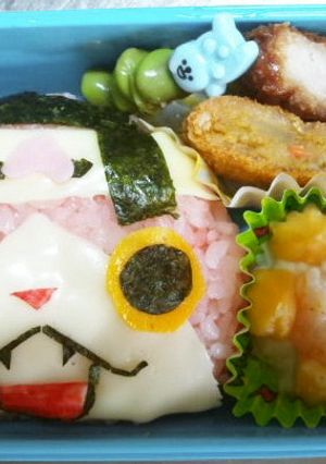 妖怪ウオッチ【モモタロニュン】キャラ弁-レシピのメイン写真