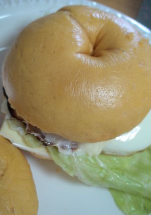 冷めてもモチモチ☆キャロットベーグル-レシピのメイン写真