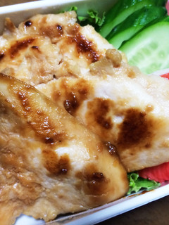 驚きの柔らかさ!鷄ムネ肉ゆず蜂蜜味噌漬け-レシピのメイン写真