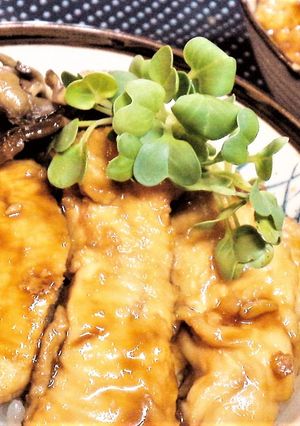 しっとり★ツヤツヤ【チキン照焼き丼】-レシピのメイン写真