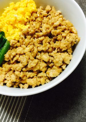 豆腐たっぷり!ヘルシー鶏そぼろ-レシピのメイン写真
