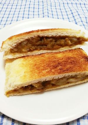 簡単♪カレーの残りでカレーパン-レシピのメイン写真