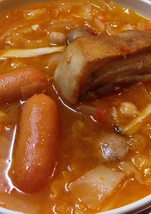 簡単 豚肉とソーセージのスープ-レシピのメイン写真