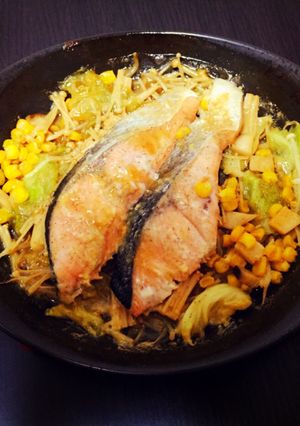 フライパンで楽チン♡鮭のちゃんちゃん焼き-レシピのメイン写真