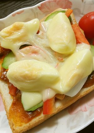 野菜たっぷり♪ミートソーストースト-レシピのメイン写真