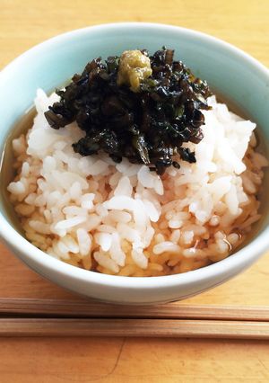 忙しい朝は大根の葉ふりかけのお茶漬けで。-レシピのメイン写真