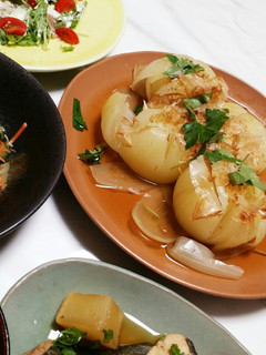 簡単入れるだけ!まるごと玉ねぎのうま煮♪-レシピのメイン写真
