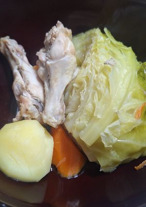 キャベツひと玉と手羽元の薄味ポトフ-レシピのメイン写真