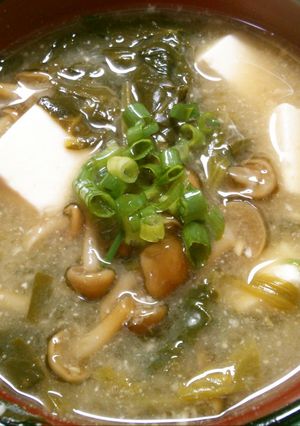 ほうれん草と なめこ 豆腐のお味噌汁！-レシピのメイン写真