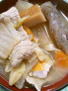 簡単! 野菜たっぷり、具沢山の 豚汁♪-レシピのメイン写真