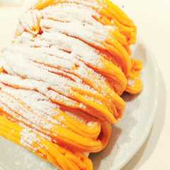 รูปของ かぼちゃのモンブランロールケーキ
