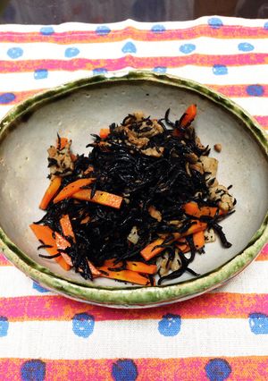 豚バラとひじきの煮物-レシピのメイン写真