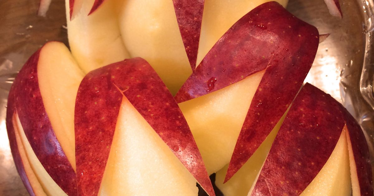 林檎うさぎページ ウサギ型に切ったりんご3のイラスト素材 [67632070] - PIXTA