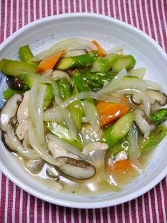 ヘルシー!鮭とアスパラの中華煮-レシピのメイン写真