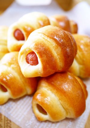 朝食ランチ♪簡単成形ウインナーロールパン-レシピのメイン写真