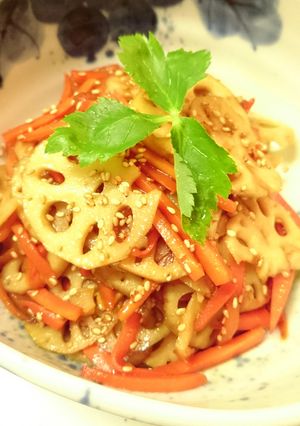 副菜に♪簡単シャキシャキ蓮根のきんぴら-レシピのメイン写真