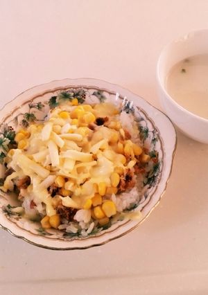 簡単ランチに‼鮭とコーンのチーズ丼-レシピのメイン写真
