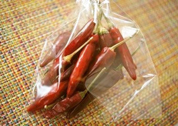 丸尾キヌヨ 乾燥とうがらし（鷹の爪）100g - JAくまオンライン