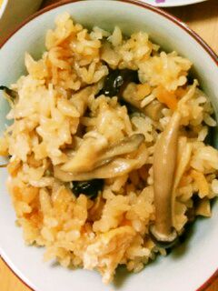 だし汁を使った 簡単♪きのこご飯-レシピのメイン写真