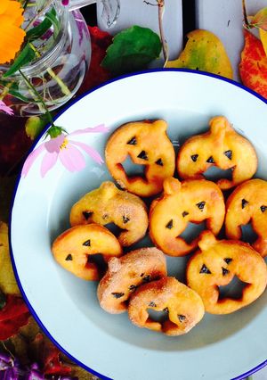 ハロウィンかぼちゃドーナツ☆卵不要-レシピのメイン写真