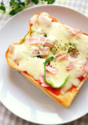 自家製トマトソースで作る★ピザトースト-レシピのメイン写真