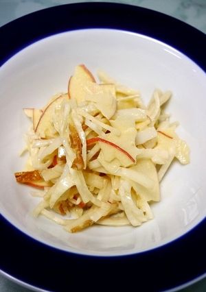 簡単副菜♪大根林檎竹輪のサラダ-レシピのメイン写真