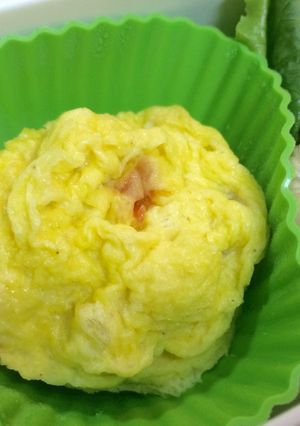お弁当用に…レンジで作るカップオムレツ-レシピのメイン写真