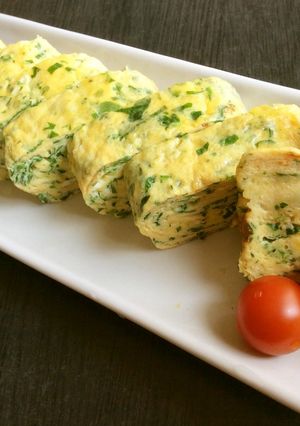 イタリアンパセリの鉄分豊富卵焼き-レシピのメイン写真
