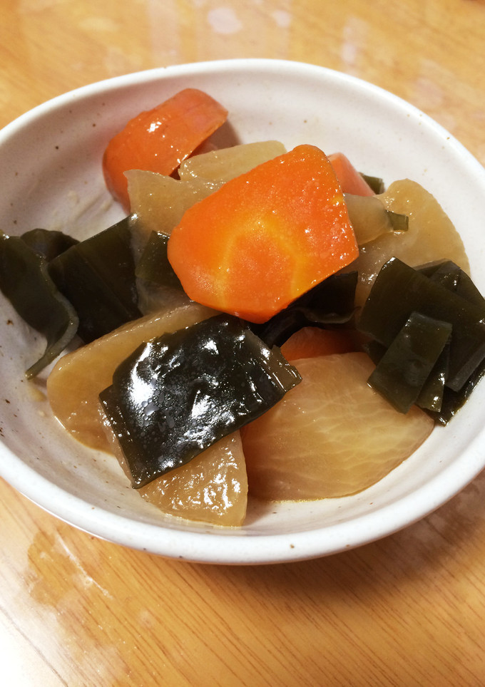 ★大根とにんじんと昆布の炒め煮-レシピのメイン写真